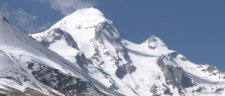 Der Gipfel des Ardang in Nepal