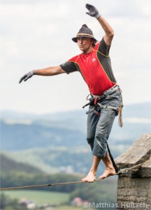 Heinz Zak auf der Highline.