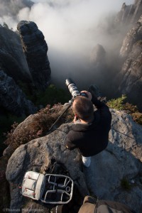 Fotograf am Höllenhund in der Sächsischen Schweiz