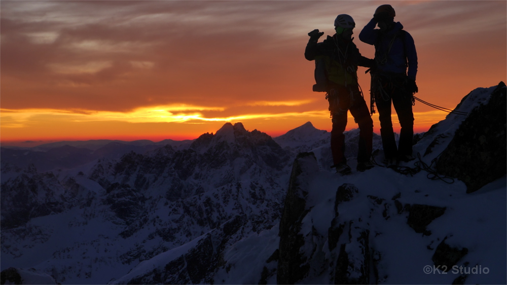Zwei Bergsteiger auf dem Tatra-Hauptkamm