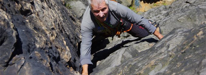 Gisbert Ludewig beim Klettern