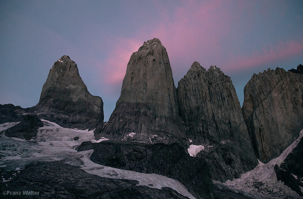 Ein gewaltiges Bollwerk aus Granit: Die 1300 Meter hohe Ostwand des Torre Central.