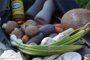 Zutaten fürs Abendessen - Lauch, Karotten, Pilze, Weißwein