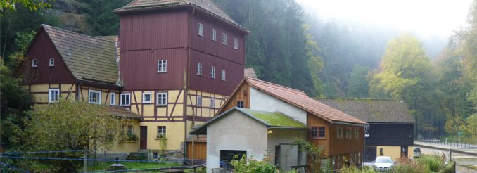 Die Buschmühle im Kirnitzschtal Altes Mühlengebäude an der Kirnitzsch